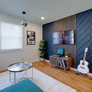 taylor-swift-eras-inspired-home-10-min-to-broadway.nashville-hotels.org/